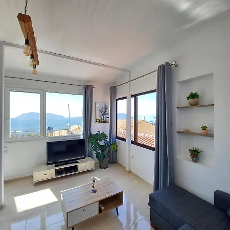 Apartment Venetis *